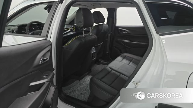 Chevrolet (GM Daewoo) Trax Crossover 2025 Белый из Кореи, фото 3