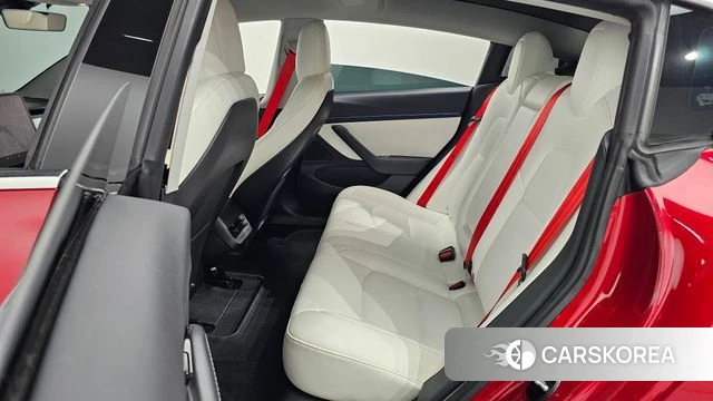 Tesla Model 3 2020 Красный из Кореи, фото 3