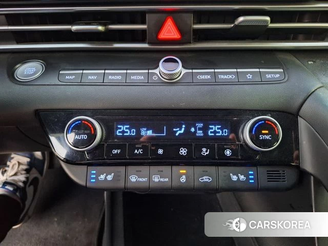 Hyundai Avante (CN7) 2022 Серебристо-серый из Кореи, фото 3