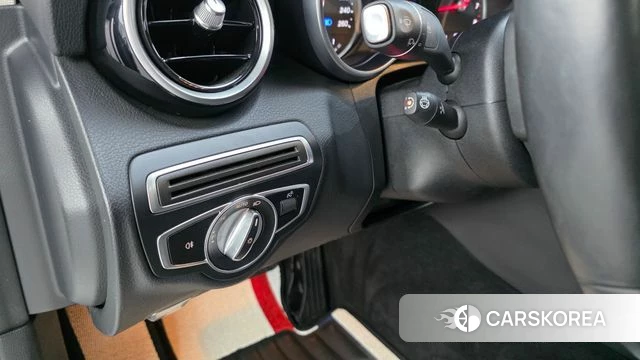 Mercedes-Benz C-Class W205 2020 Белый из Кореи, фото 3