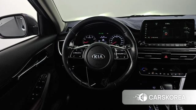 Kia Seltos 2021 Серый из Кореи, фото 3