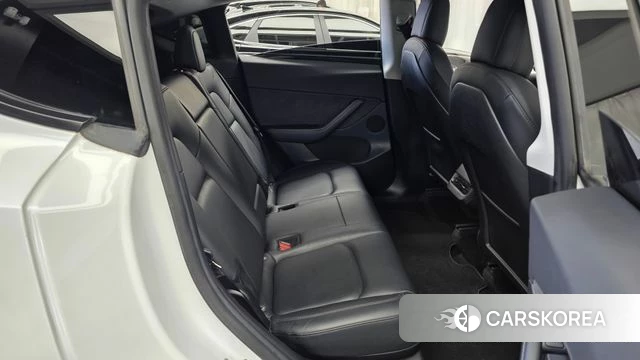 Tesla Model Y 2021 Белый из Кореи, фото 3