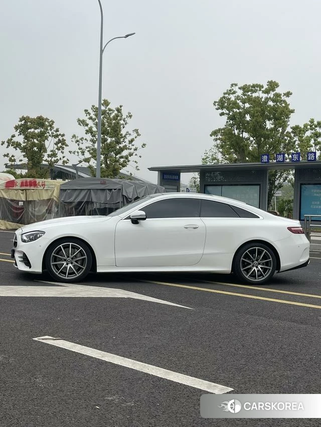 Mercedes-Benz E-Class 2021 Белый из Китая, фото 3