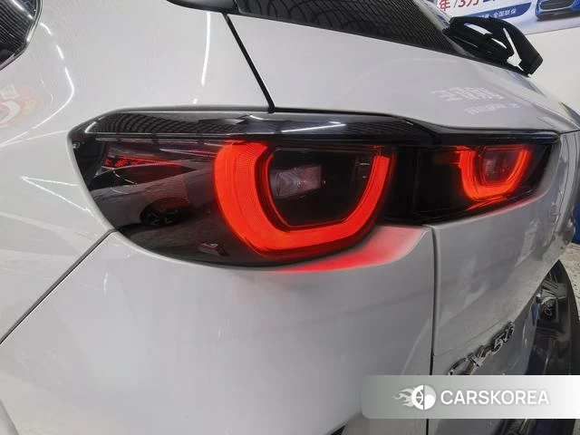 Mazda CX-50 2023 Белый из Китая, фото 3