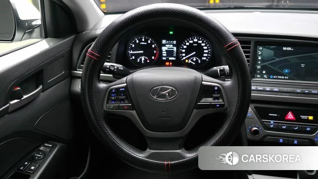 Hyundai Avante AD 2018 Белый из Кореи, фото 3