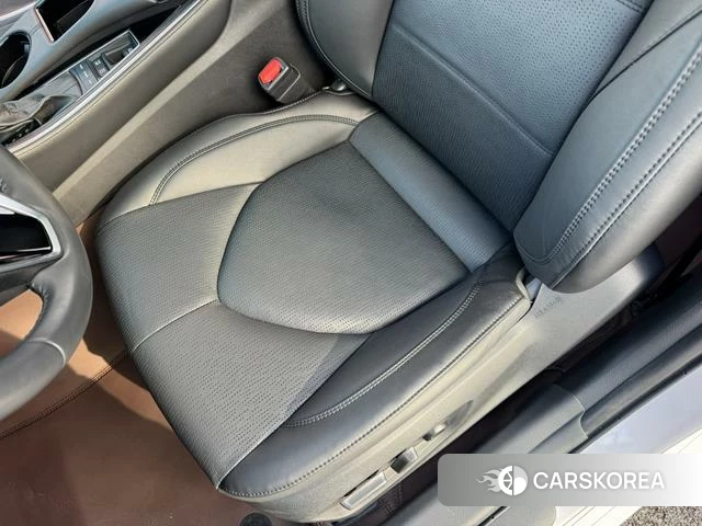 Toyota Avalon 2022 Серебристо-серый из Китая, фото 3