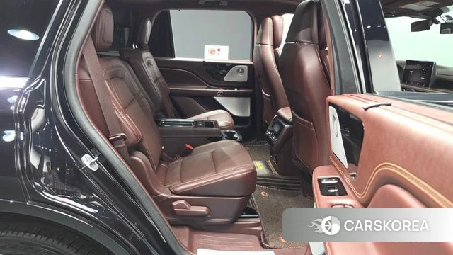 Lincoln Aviator 2nd generation 2022 Черный из Кореи, фото 3