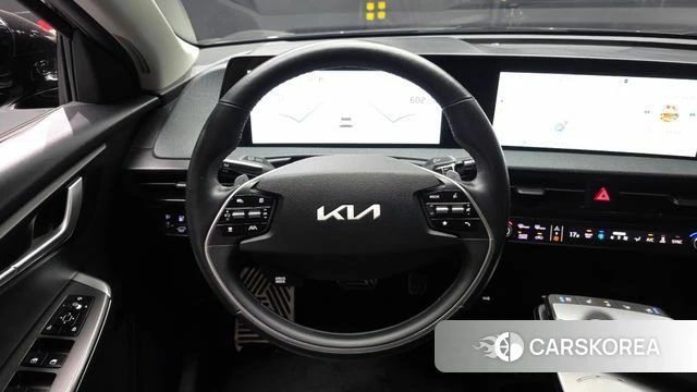 Kia EV6 2024 Серый из Кореи, фото 3