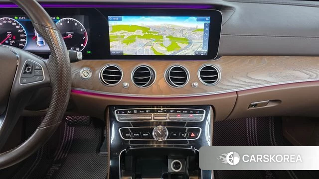 Mercedes-Benz E-Class W213 2018 Черный из Кореи, фото 3