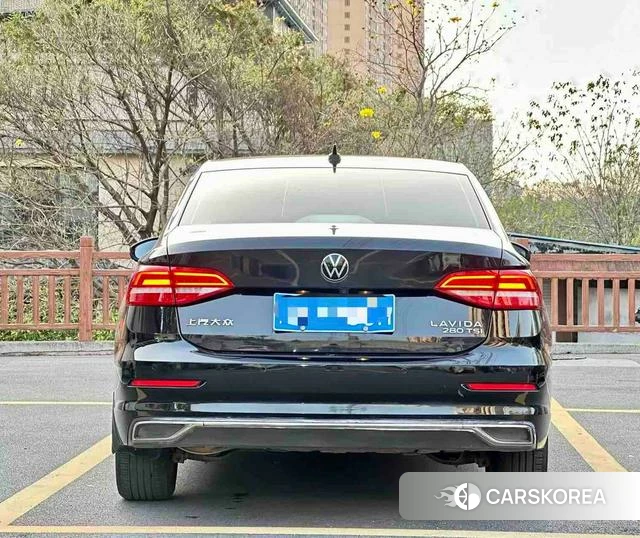 Volkswagen Lavida 2021 Черный из Китая, фото 3