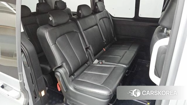 Hyundai Staria 2023 Серебряный из Кореи, фото 3