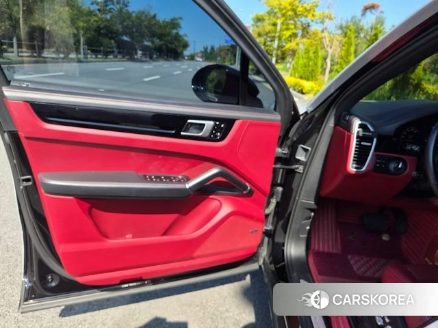 Porsche Cayenne (PO536) id 4906901 из Кореи 3