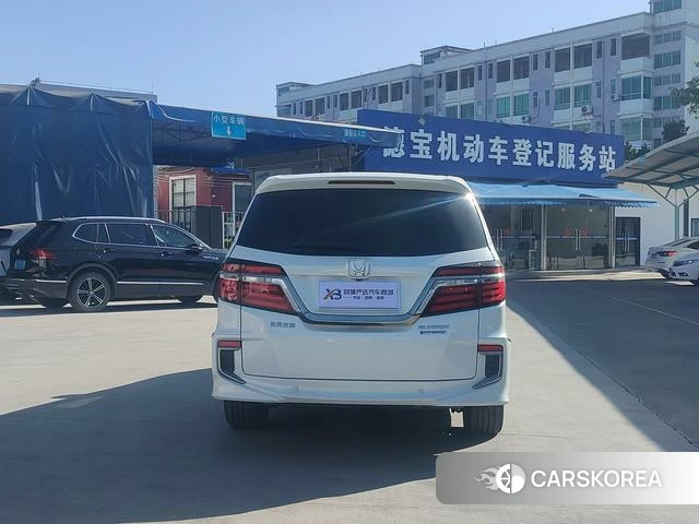 Honda Elysion 2021 Белый из Китая, фото 3