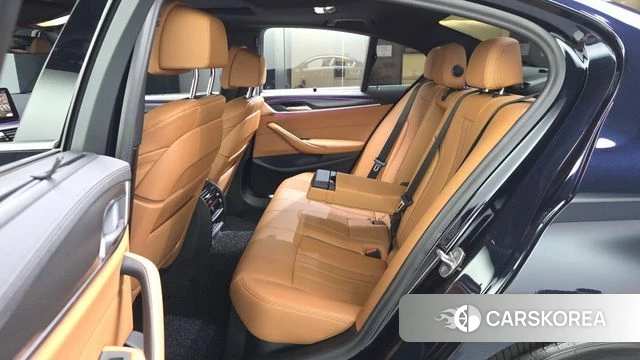BMW 5 Series (G30) 2022 Черный из Кореи, фото 3