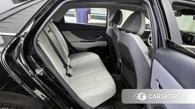 Hyundai Avante Hybrid (CN7) 2023 Черный из Кореи, фото 3