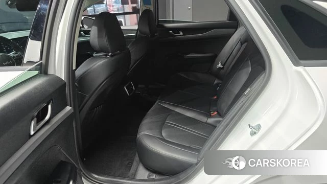 Kia The New K5 3rd generation 2025 Белый из Кореи, фото 3
