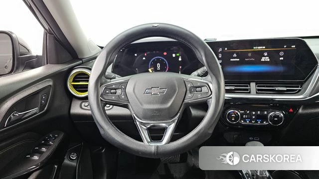 Chevrolet (GM Daewoo) Trax Crossover 2023 Черный из Кореи, фото 3