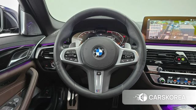 BMW 5 Series (G30) 2023 Черный из Кореи, фото 3