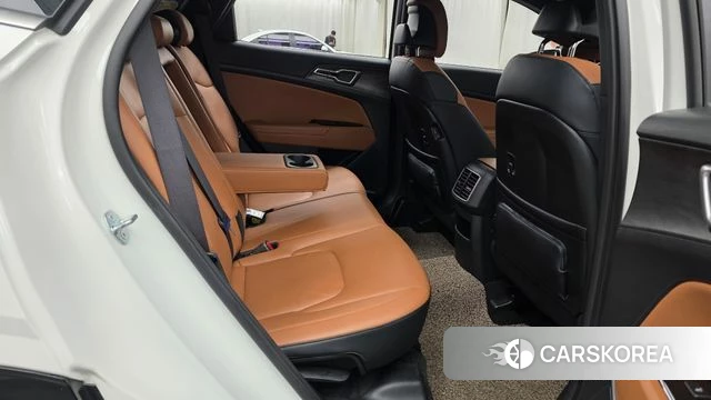 Kia Sportage 5th Generation 2022 Белый из Кореи, фото 3