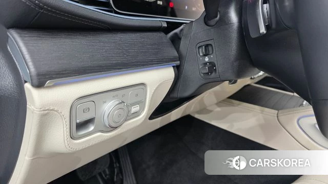 Mercedes-Benz GLE-Class W167 2025 Белый из Кореи, фото 3