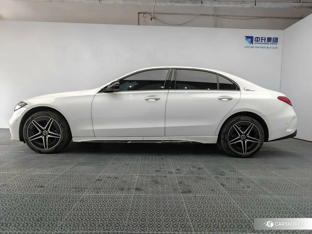 Mercedes-Benz C-class 2024 Белый из Китая, фото 3