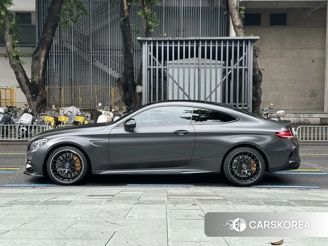 Mercedes-Benz AMG C-Class 2021 Темно-серый из Китая, фото 3