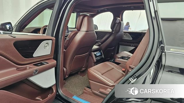 Lincoln Aviator 2nd generation 2021 Черный из Кореи, фото 3