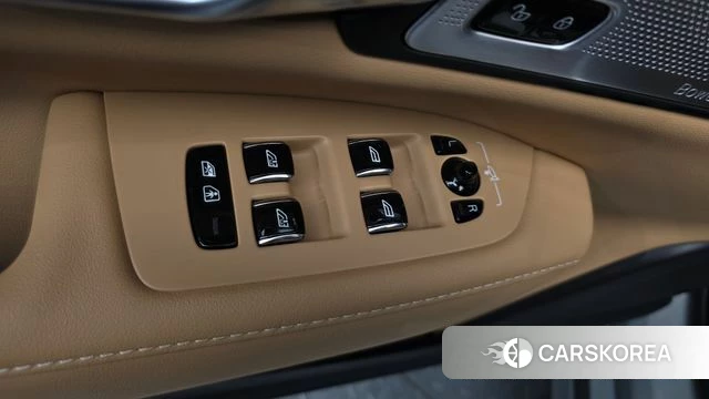 Volvo S90 2024 Серебряный из Кореи, фото 3