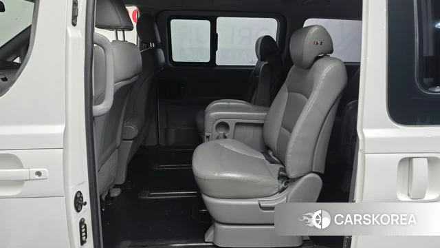 Hyundai The New Grand Starex 2019 Белый из Кореи, фото 3