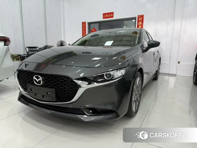 Mazda 3 2021 Темно-серый из Китая, фото 3