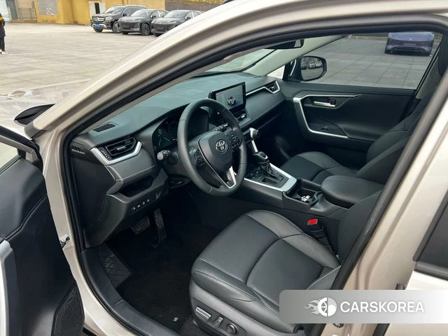 Toyota Wildlander 2023 Шампань из Китая, фото 3
