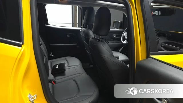 Jeep Renegade 2023 Желтый из Кореи, фото 3