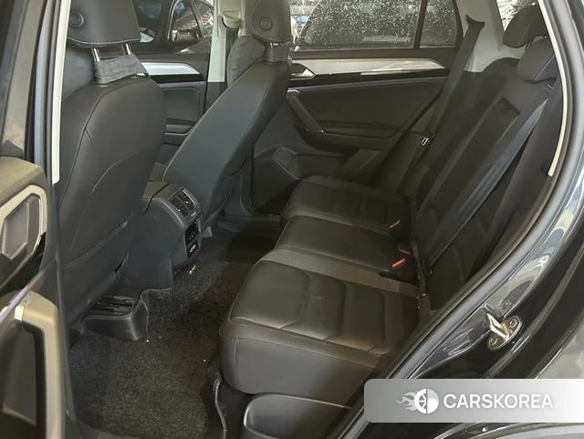 Volkswagen Tayron 2021 Черный из Китая, фото 3