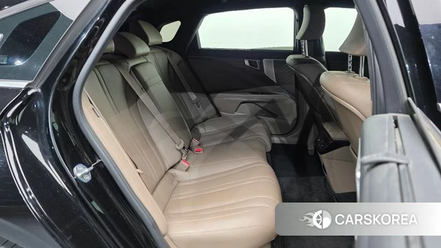 Kia K8 Hybrid 2022 Черный из Кореи, фото 3