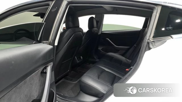 Tesla Model 3 2020 Белый из Кореи, фото 3