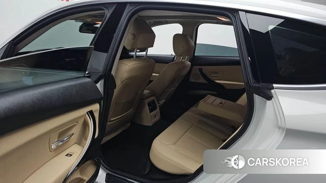 BMW 3 Series GT (F34) 2020 Белый из Кореи, фото 3