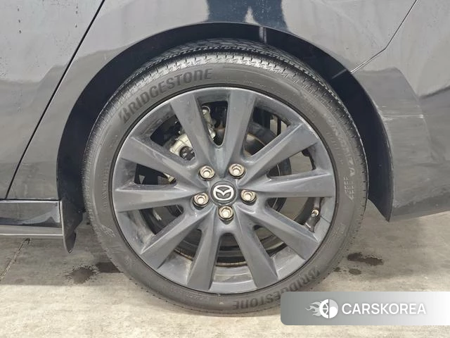 Mazda 3 2023 Черный из Китая, фото 3