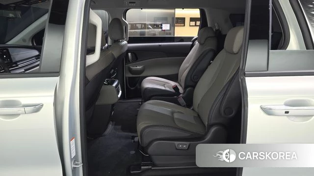 Kia The New Carnival 4th Generation 2024 Цвет галактики из Кореи, фото 3