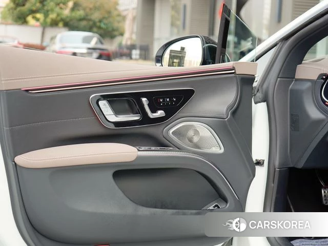 Mercedes-Benz AMG EQS 2024 Белый из Китая, фото 3