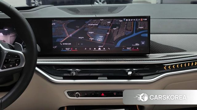 BMW X7 (G07) 2025 Белый из Кореи, фото 3