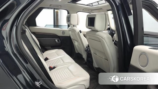 Land Rover Discovery 5 2018 Черный из Кореи, фото 3