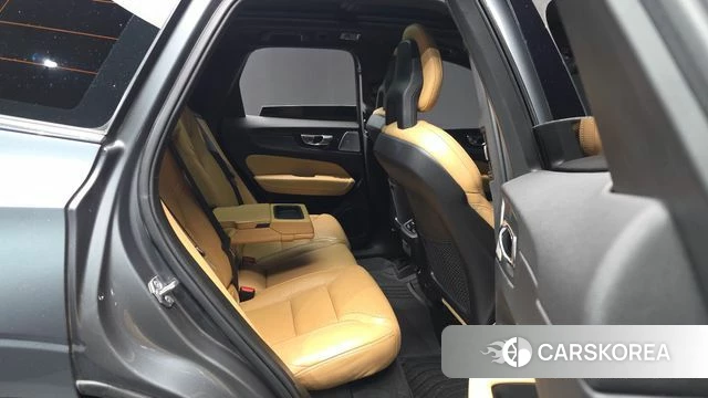 Volvo XC60 second Generation 2018 Серый из Кореи, фото 3