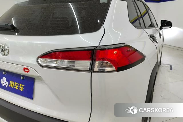 Toyota Corolla 2024 Белый из Китая, фото 3