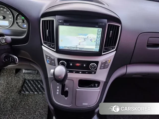 Hyundai The New Grand Starex 2018 Белый из Кореи, фото 3