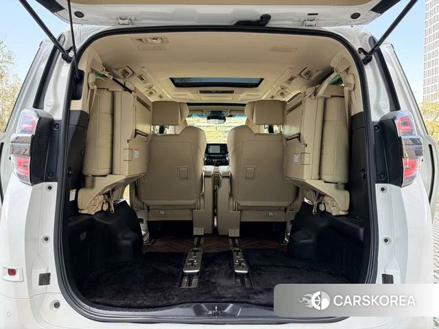 Toyota Vellfire 2021 Белый из Китая, фото 3