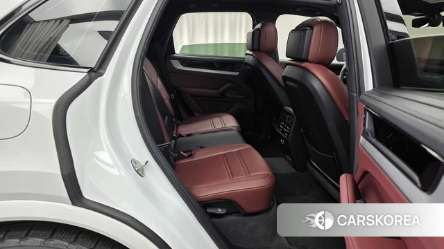 Porsche Cayenne (PO536) 2025 Белый из Кореи, фото 3