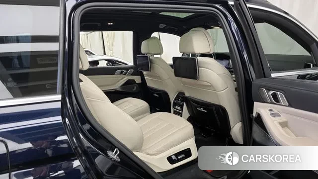 BMW X7 (G07) 2021 Черный из Кореи, фото 3