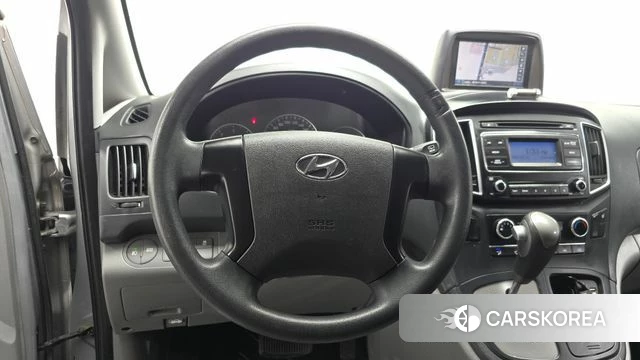 Hyundai Grand Starex 2018 Серебряный из Кореи, фото 3