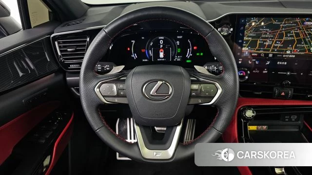 Lexus NX450h + 2nd generation 2024 Черный из Кореи, фото 3