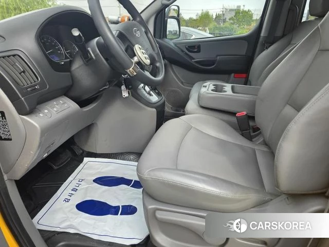 Hyundai The New Grand Starex 2018 Желтый из Кореи, фото 3